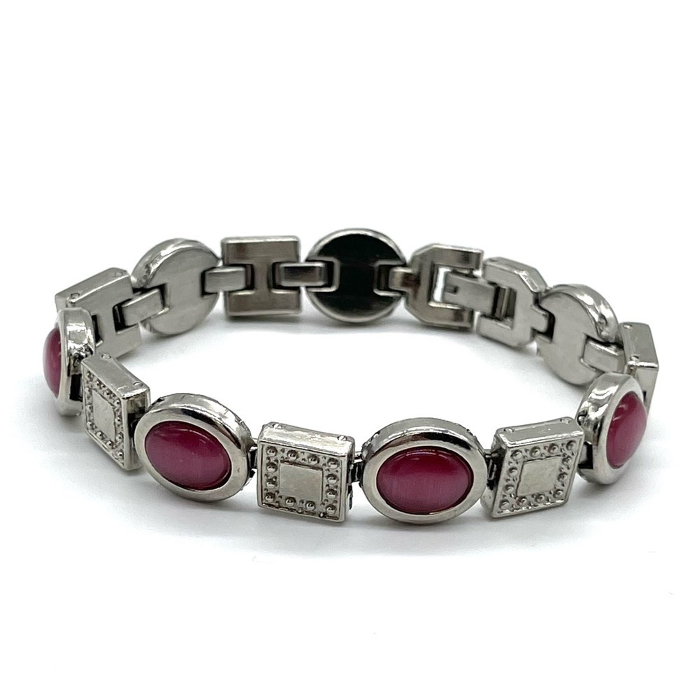 Geometric Silver tone with Pink Cats eye Accent, 8 inches Length